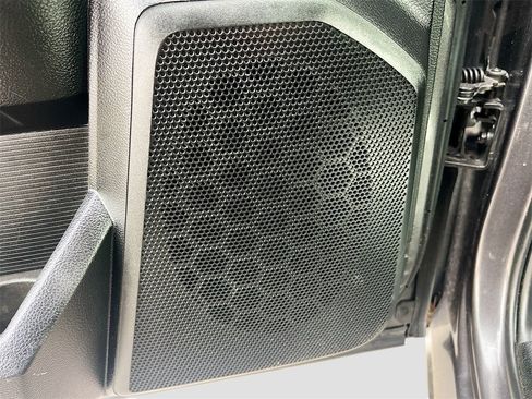 Used 2022 RAM 1500 Classic SLT image 18