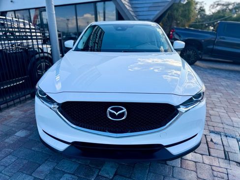 Used 2017 MAZDA CX-5 Touring w/ Preferred Equipment Package FWD image 4
