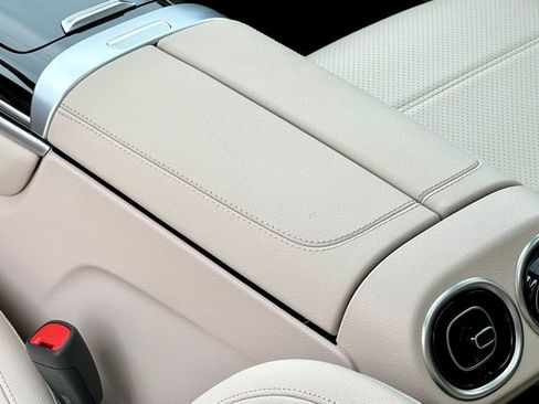 Certified 2023 Mercedes-Benz GLC 300 4MATIC image 31