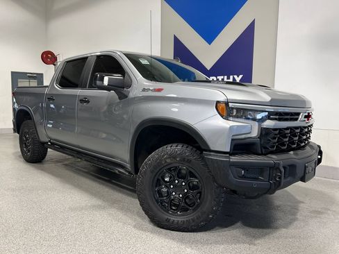 Used 2024 Chevrolet Silverado 1500 ZR2 w/ ZR2 Bison Edition AWD/4WD image 2