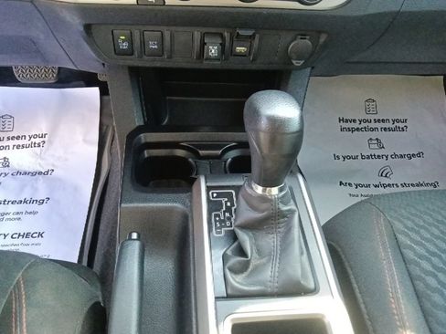 Used 2023 Toyota Tacoma SR5 w/ Technology Package AWD/4WD image 24