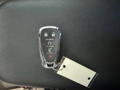 Used 2024 Chevrolet Equinox LT w/ LPO, Floor Liner Package FWD image 37