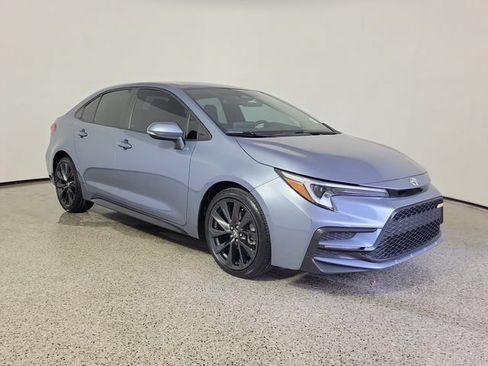Used 2024 Toyota Corolla SE FWD image 4