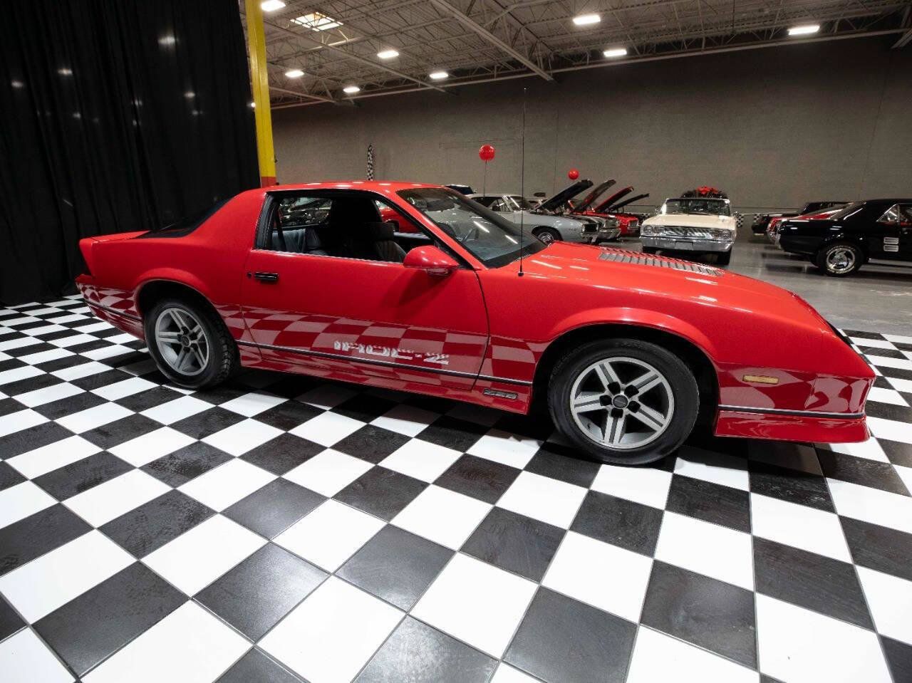 Used 1987 Chevrolet Camaro Z28 RWD image 14