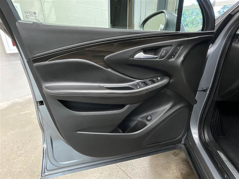 Used 2020 Buick Envision Essence AWD/4WD image 10