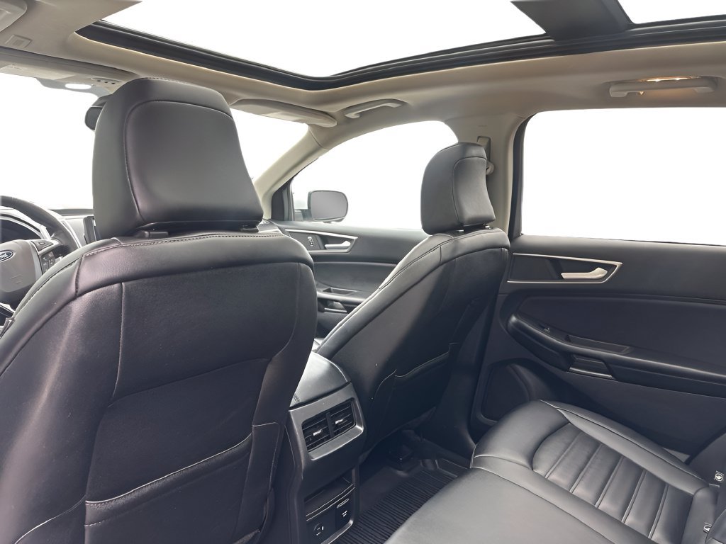Used 2022 Ford Edge SEL w/ Convenience Package AWD/4WD image 17