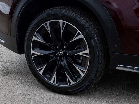 Used 2024 MAZDA CX-90 Plug-In Hybrid w/ Premium Pkg image 10