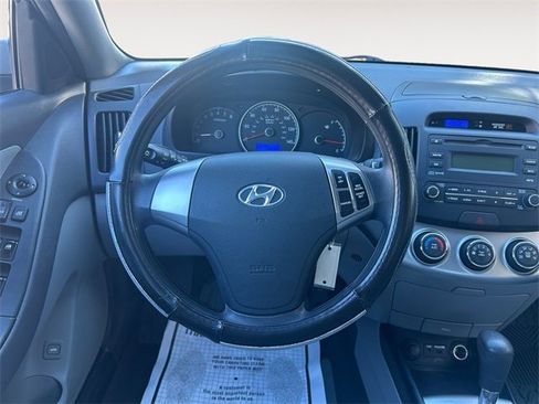 Used 2010 Hyundai Elantra GLS image 12