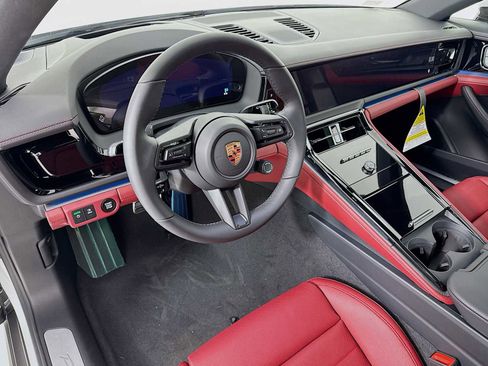 New 2026 Porsche Panamera image 4