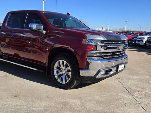 Used 2019 Chevrolet Silverado 1500 LTZ w/ LTZ Premium Package image 8