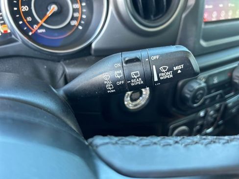 Used 2021 Jeep Wrangler Unlimited Sport image 16