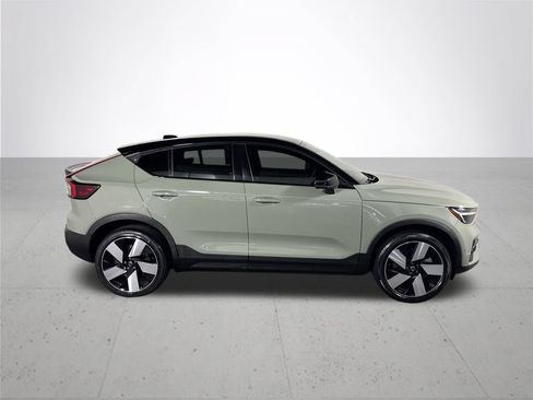 Used 2022 Volvo C40 P8 Recharge Ultimate AWD/4WD image 5