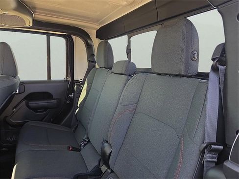 New 2026 Jeep Gladiator Rubicon image 8