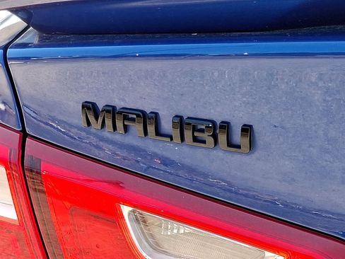 Used 2023 Chevrolet Malibu RS FWD image 35