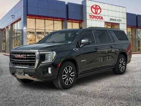 Used 2021 GMC Yukon XL AT4 w/ AT4 Premium Plus Package AWD/4WD image 2