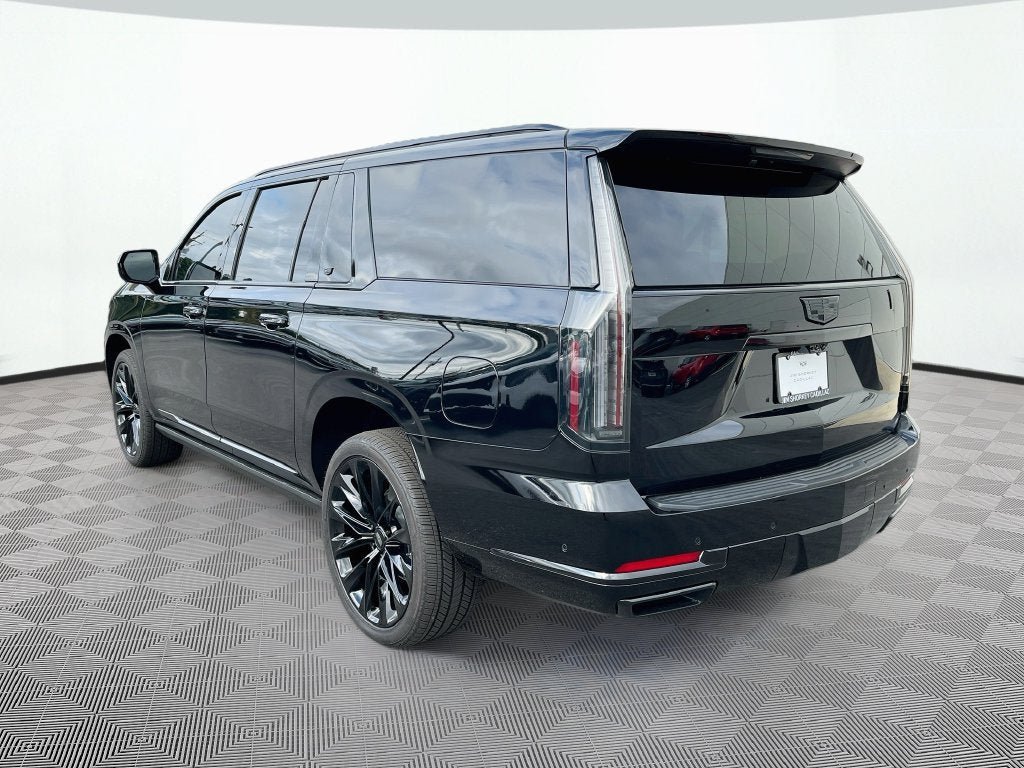 New 2026 Cadillac Escalade ESV Luxury w/ LPO, Radiant Package AWD/4WD image 40