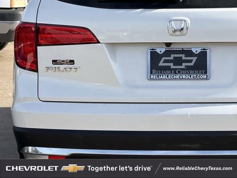 Used 2018 Honda Pilot Touring image 6