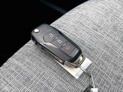 Certified 2022 Ford Maverick XLT w/ Equipment Group 300A Standard image 11