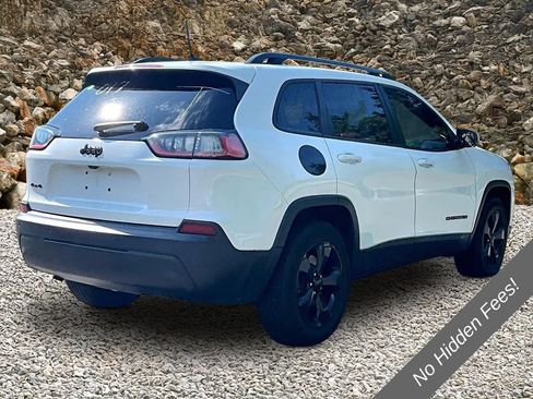 Used 2019 Jeep Cherokee Latitude Plus AWD/4WD image 2