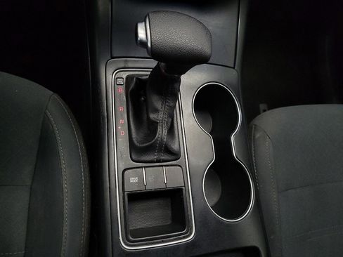 Used 2019 Kia Sorento FWD V6 image 26