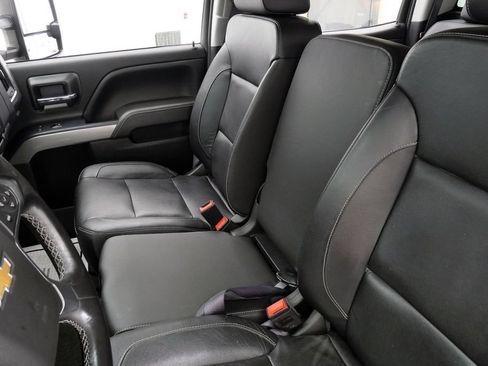 Used 2016 Chevrolet Silverado 2500 LT w/ Midnight Edition AWD/4WD image 33