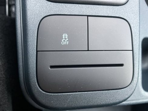 New 2025 Ford Maverick XL w/ Equipment Group 101A image 41