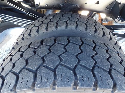 Used 2020 RAM 5500 Tradesman RWD image 58