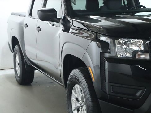 Certified 2025 Nissan Frontier S image 9