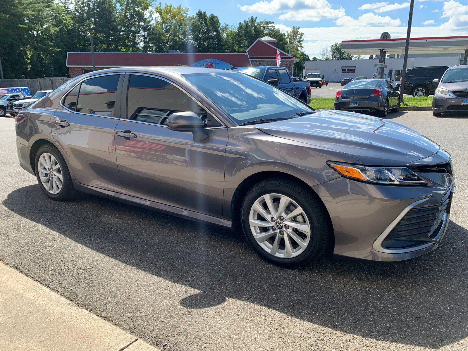 Used 2023 Toyota Camry LE AWD/4WD image 3