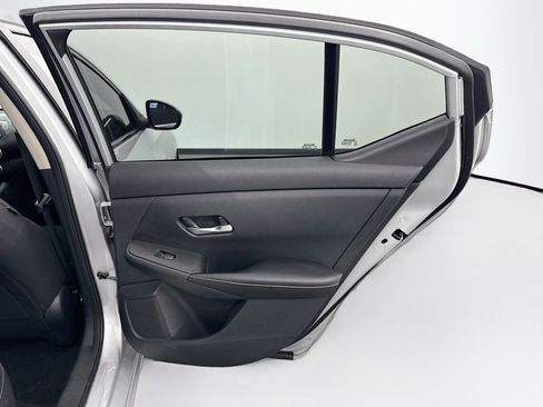 Used 2021 Nissan Sentra SV FWD image 26
