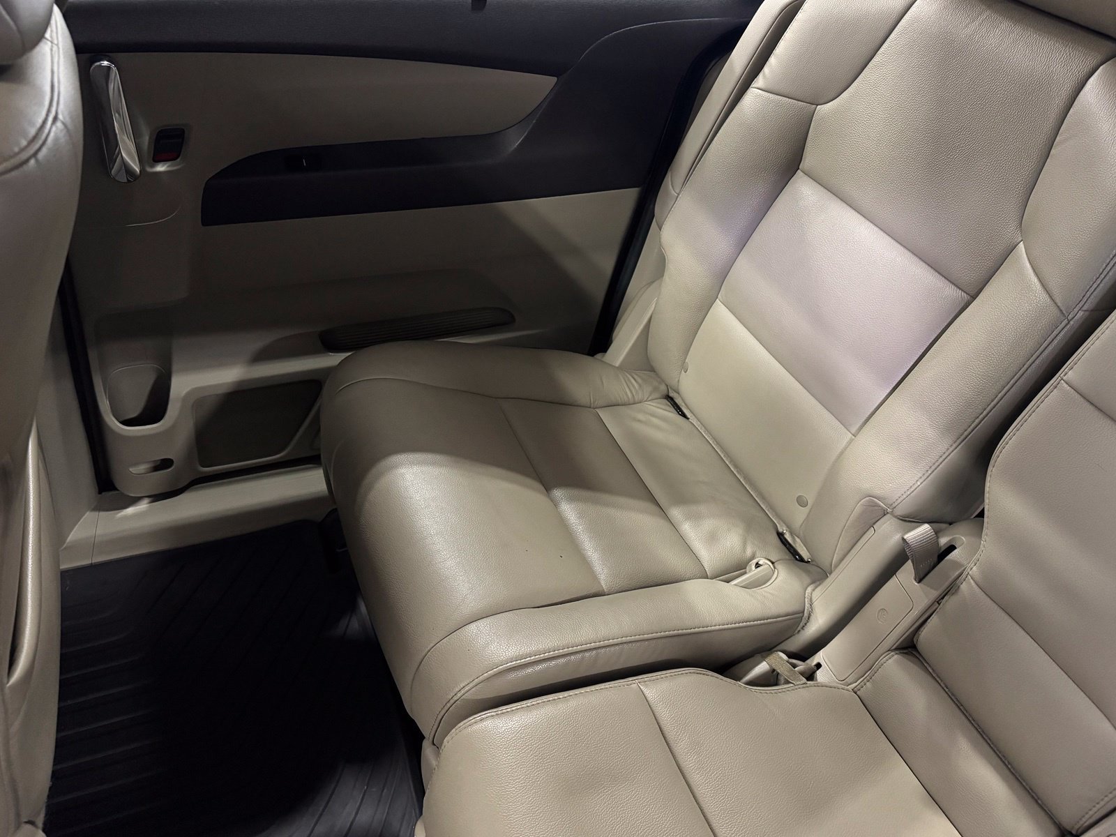 Used 2014 Honda Odyssey Touring image 32
