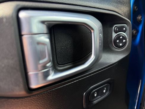 Used 2021 Jeep Wrangler Unlimited Sport AWD/4WD image 27