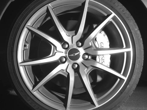 Used 2025 Genesis G70 2.5T image 12