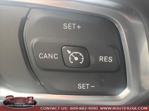 Used 2022 Jeep Wrangler Unlimited Sahara image 20