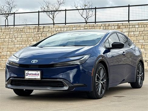 Used 2024 Toyota Prius Limited image 3