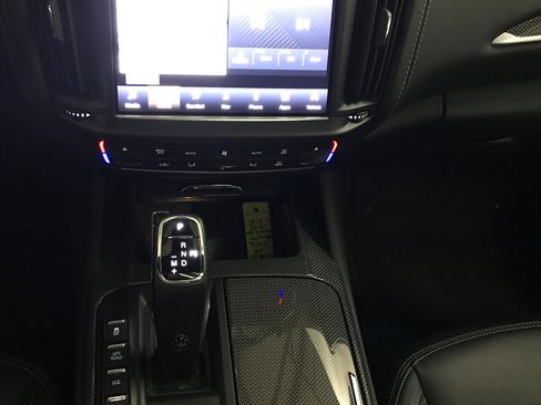 Used 2022 Maserati Levante Modena image 19