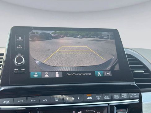 Certified 2026 Honda Odyssey Touring image 24