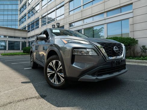 Used 2023 Nissan Rogue SV AWD/4WD image 1