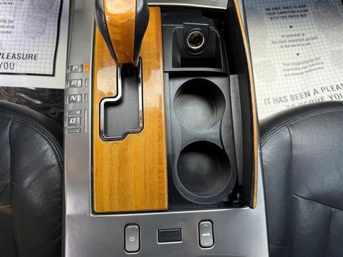 Used 2005 Cadillac XLR image 21