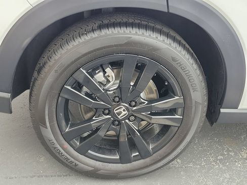 Certified 2026 Honda HR-V Sport image 7