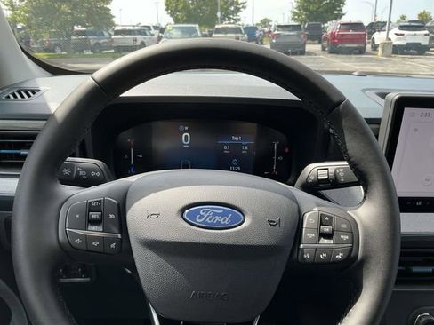 New 2025 Ford Maverick XLT w/ XLT Luxury Package AWD/4WD image 18