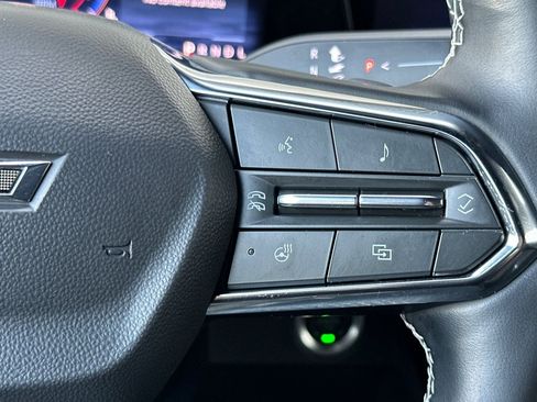 Used 2024 Chevrolet Traverse Z71 image 30