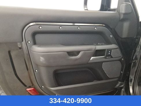 Used 2023 Land Rover Defender 90 X image 18