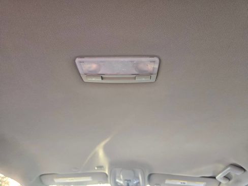 Used 2017 Chevrolet Equinox LS image 40