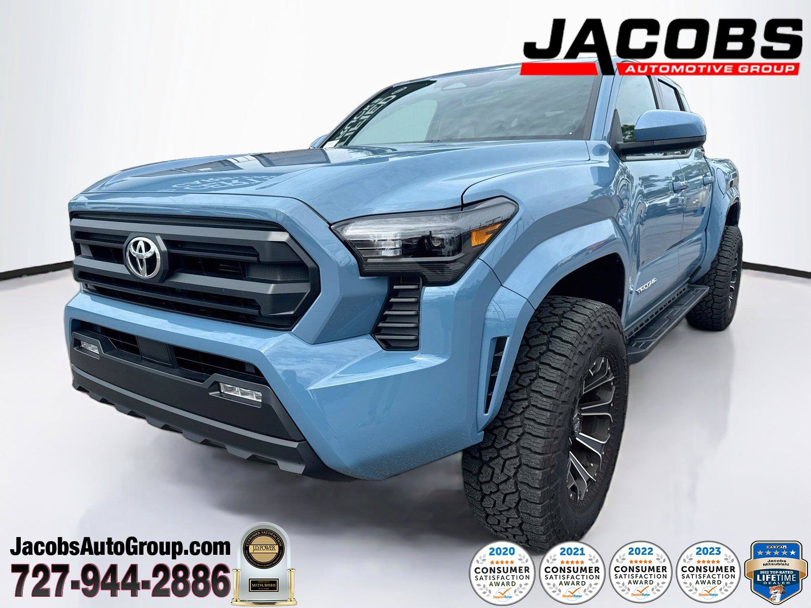 Used 2026 Toyota Tacoma SR5 AWD/4WD image 1