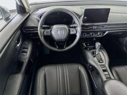 Certified 2024 Honda HR-V EX-L image 3