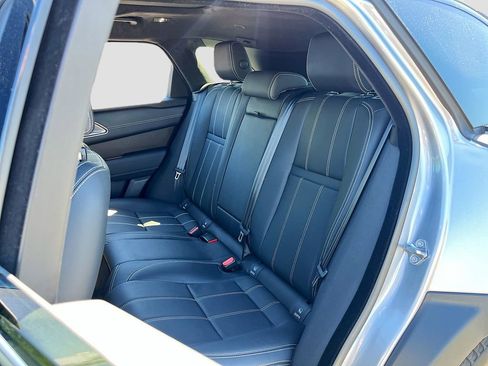 Used 2022 Land Rover Range Rover Velar R-Dynamic S image 26