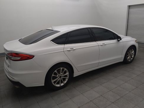 Used 2019 Ford Fusion SE FWD image 10