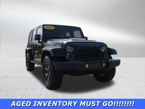 Used 2015 Jeep Wrangler Unlimited Sahara AWD/4WD image 9