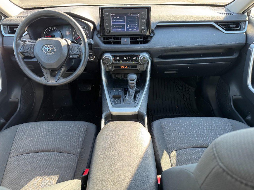 Used 2019 Toyota RAV4 XLE FWD image 17